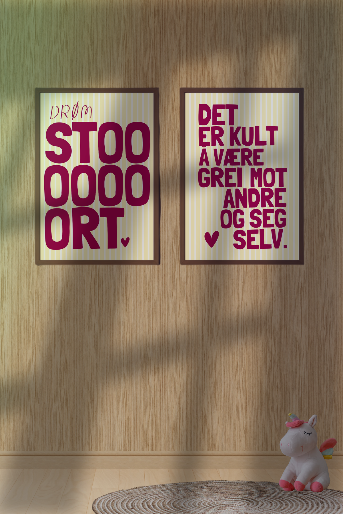 Det er kult å være grei – plakat i kirsebærrød og gul